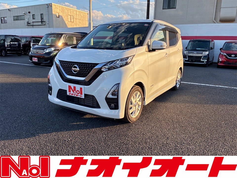 デイズ　ハイウェイスターX（9インチナビ）
