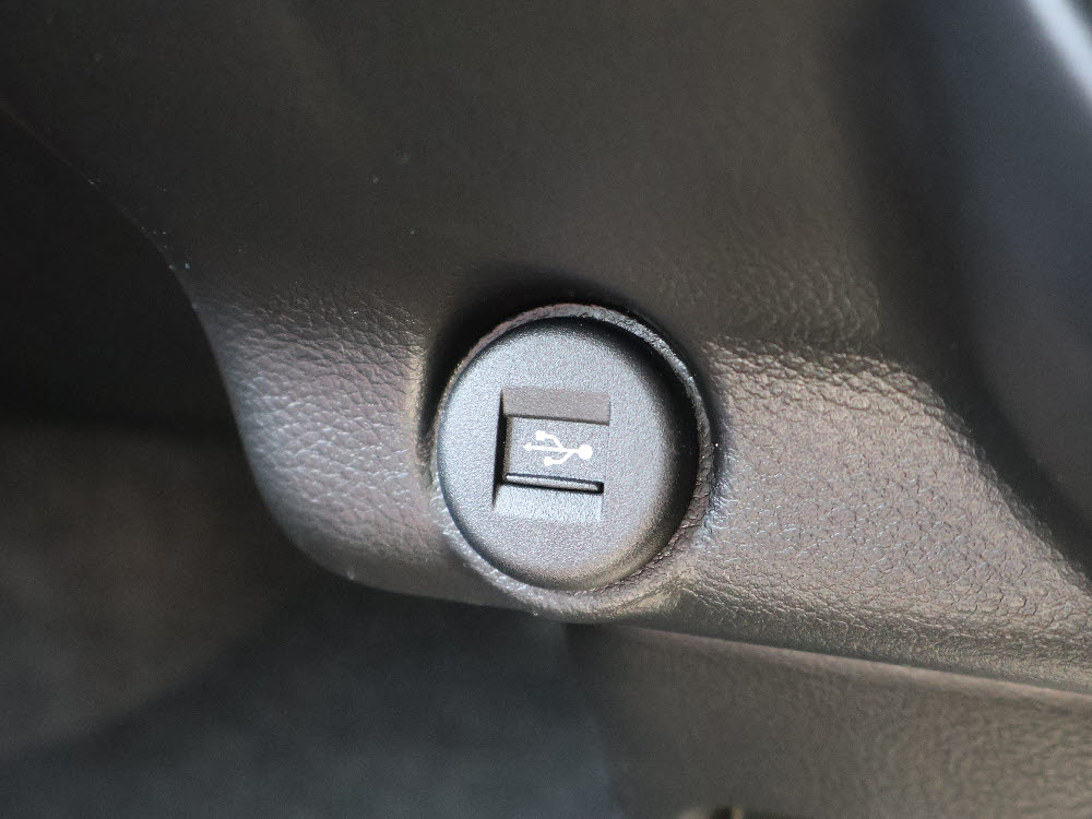 スズキ　ハスラー　タフワイルド　ナビ付13枚目