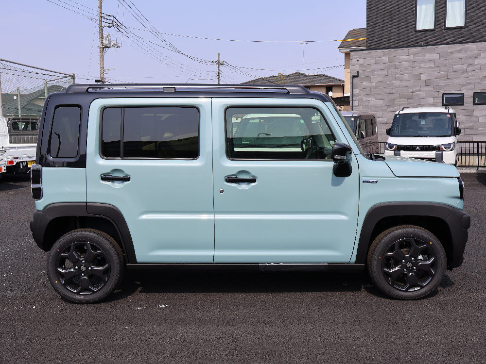 スズキ　ハスラー　タフワイルド　ナビ付3枚目