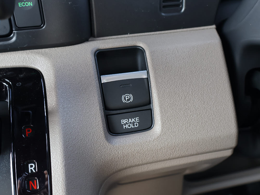 ホンダ　N BOX JOY 8インチディスプレイオーディオ　13枚目