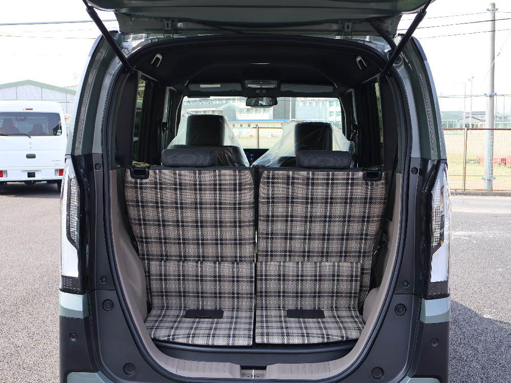 ホンダ　N BOX JOY 8インチディスプレイオーディオ　6枚目