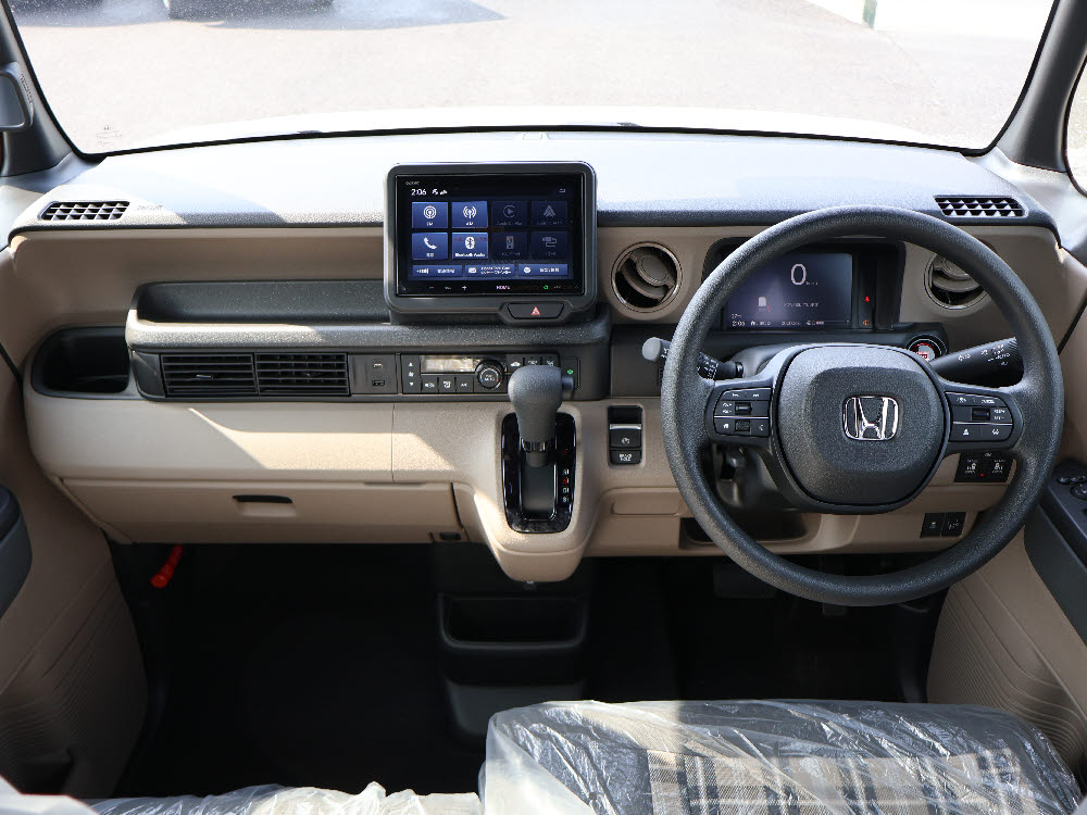 ホンダ　N BOX JOY 8インチディスプレイオーディオ　7枚目