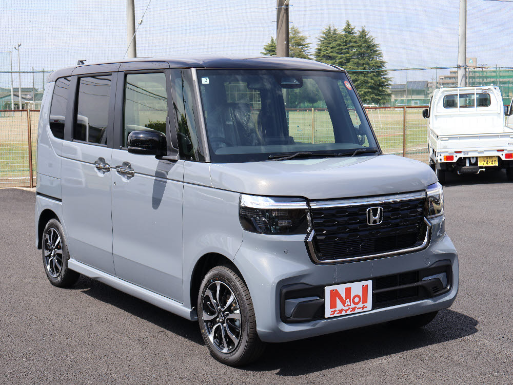 ホンダ　N BOXカスタム　コーディネートスタイル純正8インチナビ2枚目