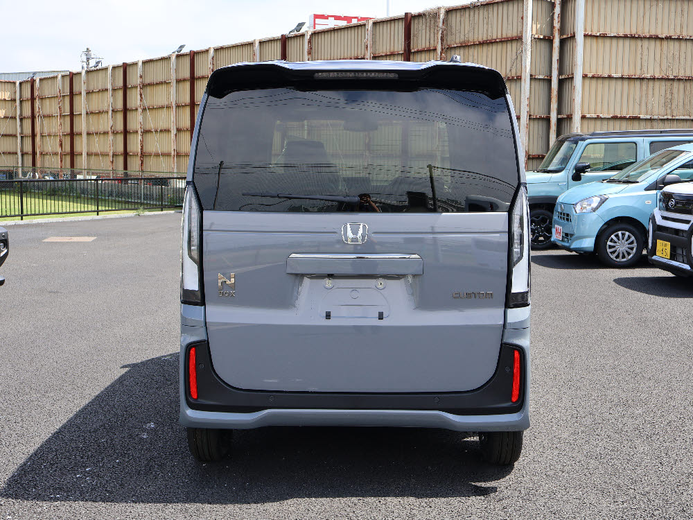ホンダ　N BOXカスタム　コーディネートスタイル純正8インチナビ5枚目