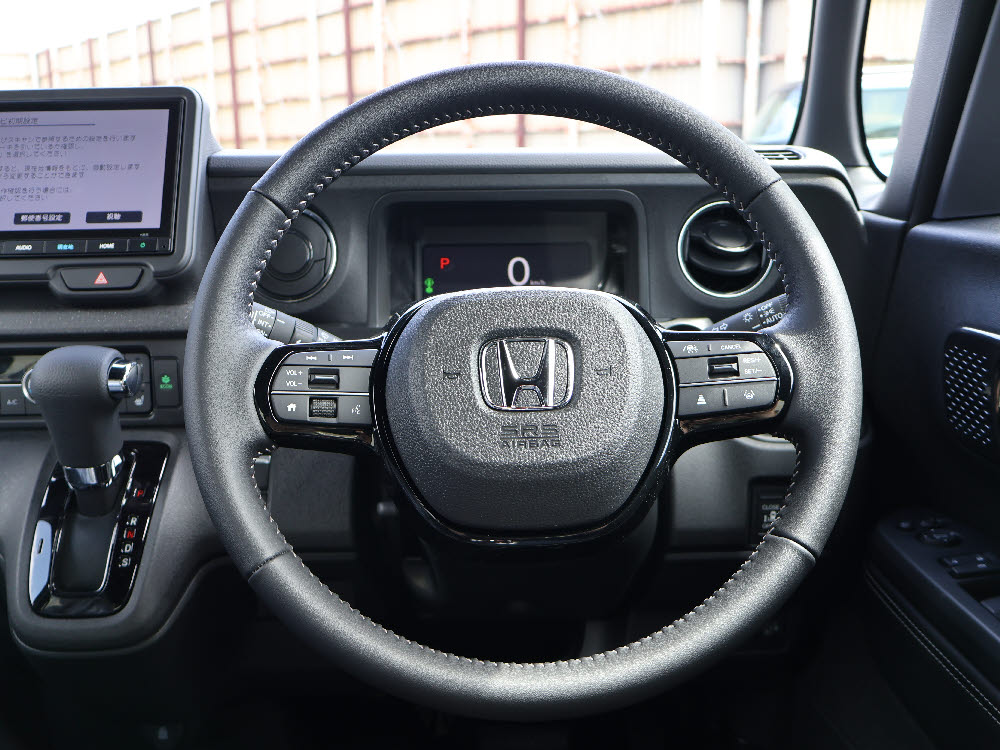 ホンダ　N BOXカスタム　コーディネートスタイル純正8インチナビ8枚目