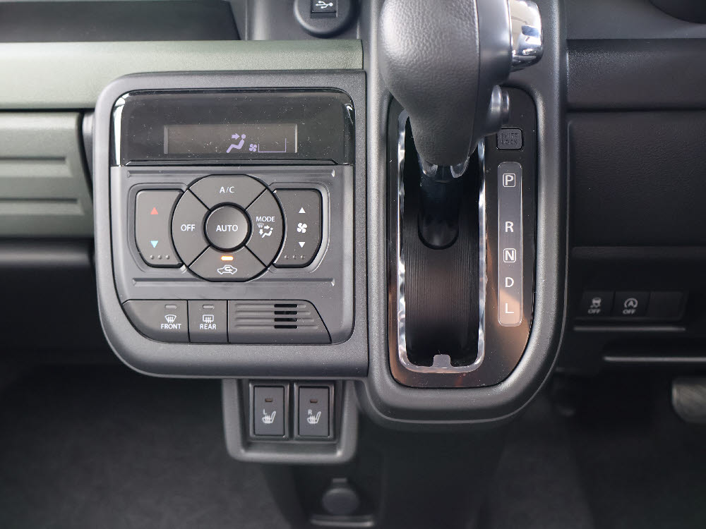 スズキ　スペーシアギア　HYBRID XZ 全方位ナビ10枚目