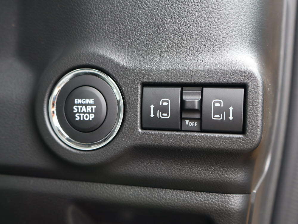 スズキ　スペーシアギア　HYBRID XZ 全方位ナビ15枚目