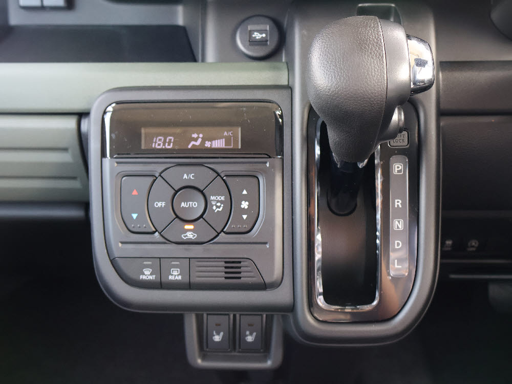 スズキ　スペーシアギア　HYBRID XZ 全方位ナビ11枚目