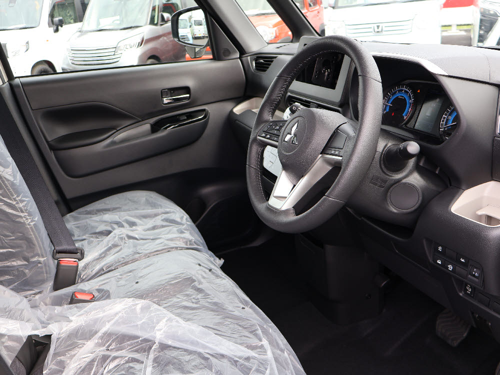 ミツビシ　デリカミニ　G14枚目