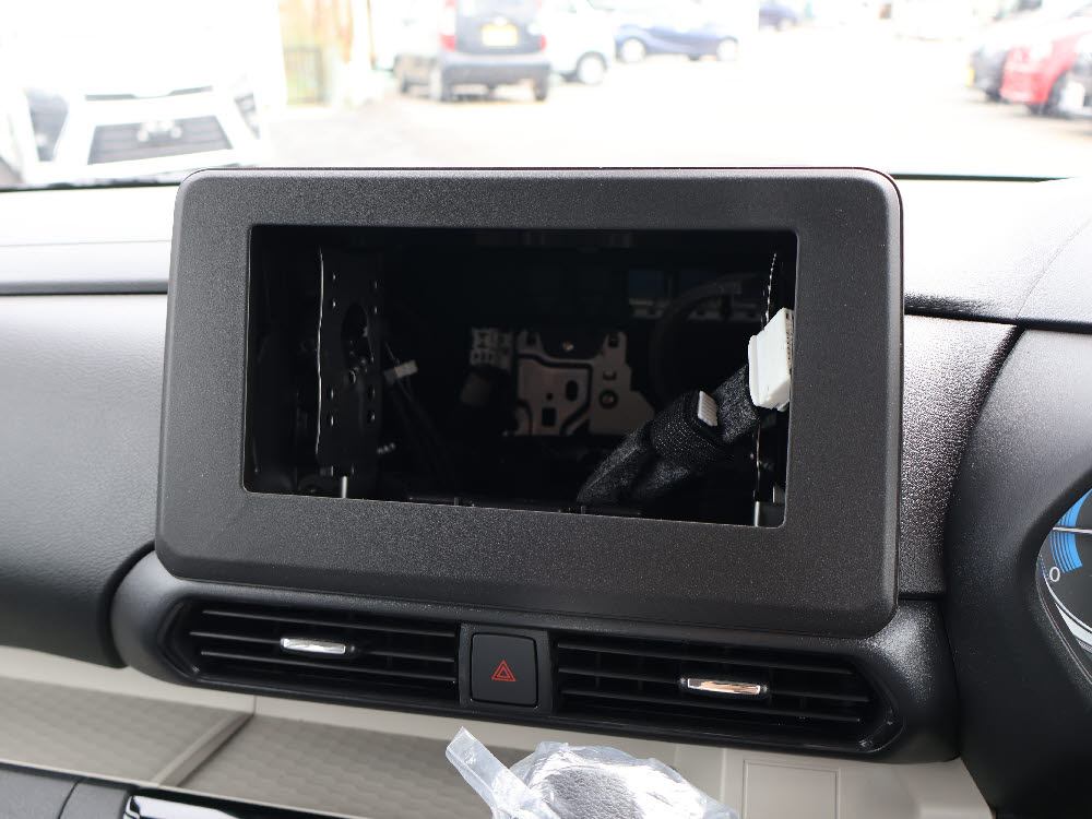 ミツビシ　デリカミニ　G6枚目