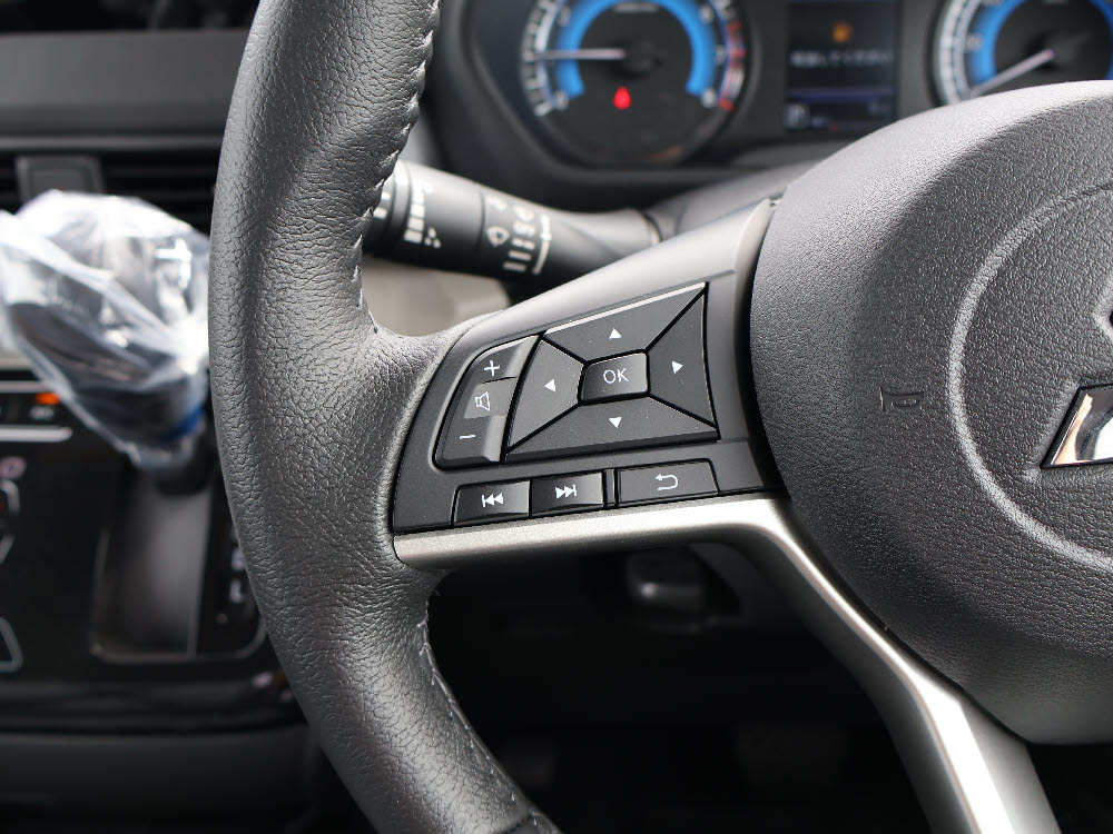 ミツビシ　デリカミニ　G8枚目