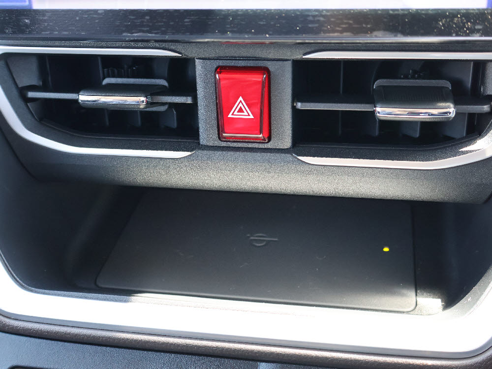 ダイハツ　ムーヴ　G　9インチDO12枚目