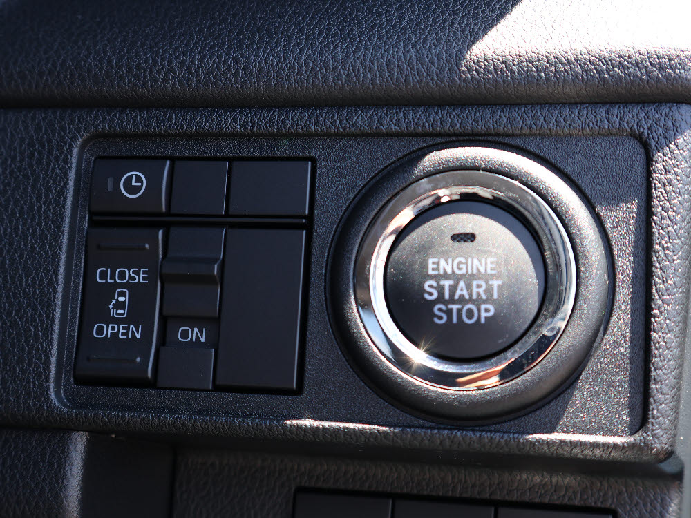 ダイハツ　ムーヴ　G　9インチDO14枚目