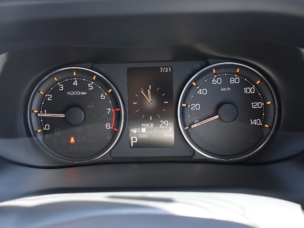 ダイハツ　ムーヴ　G　9インチDO8枚目