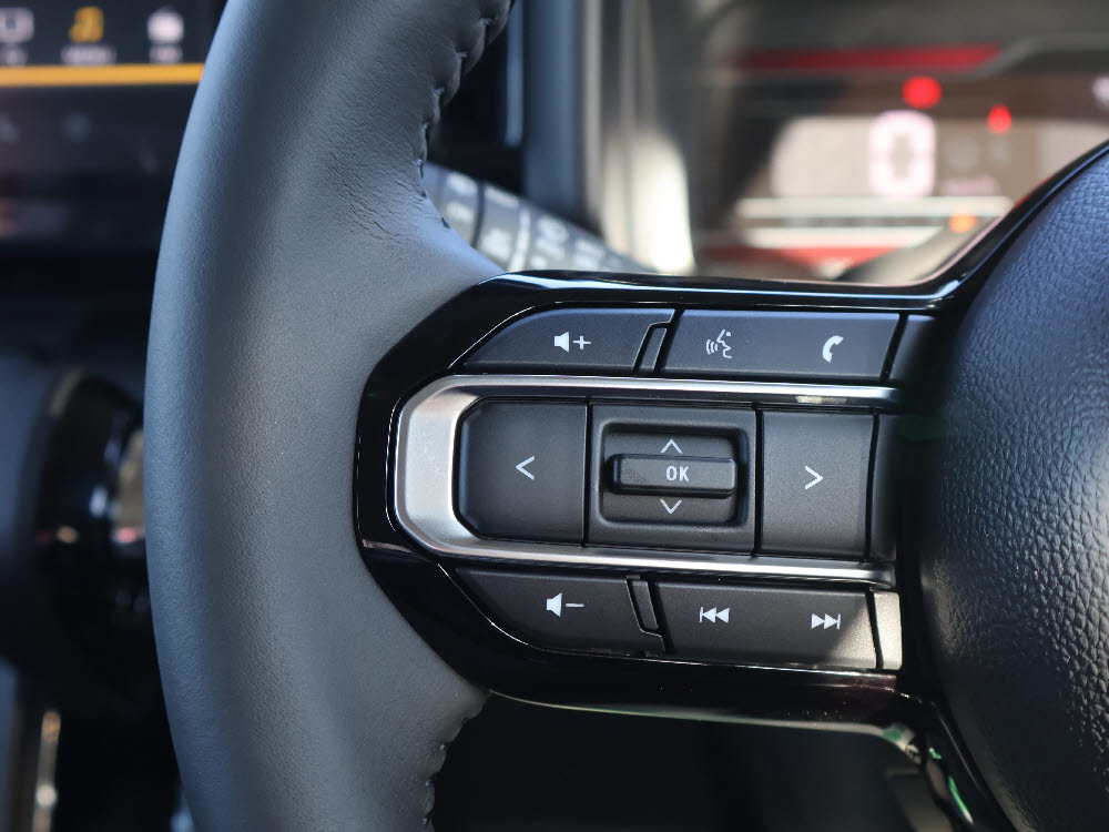 スズキ　スペーシアカスタム HYBRID XS 全方位ナビ9枚目