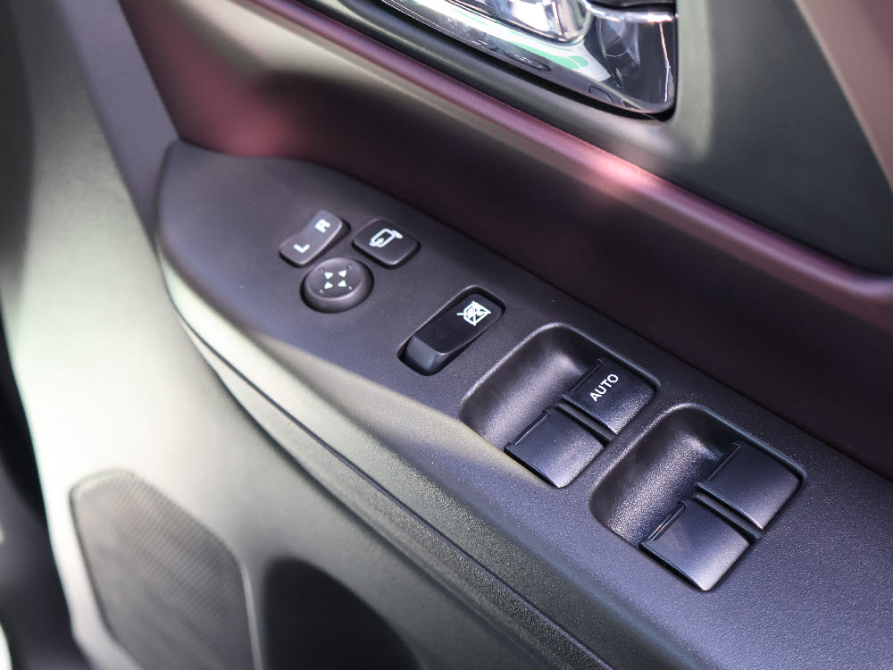 スズキ　スペーシアカスタム HYBRID XS 全方位ナビ12枚目