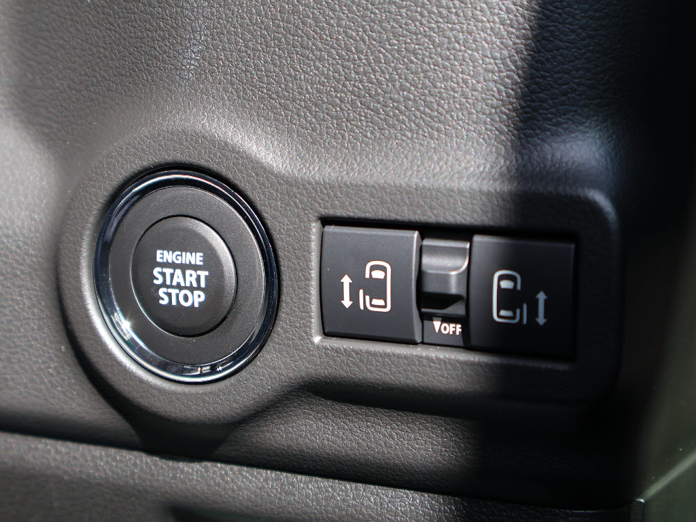 スズキ　スペーシアカスタム HYBRID XS 全方位ナビ13枚目