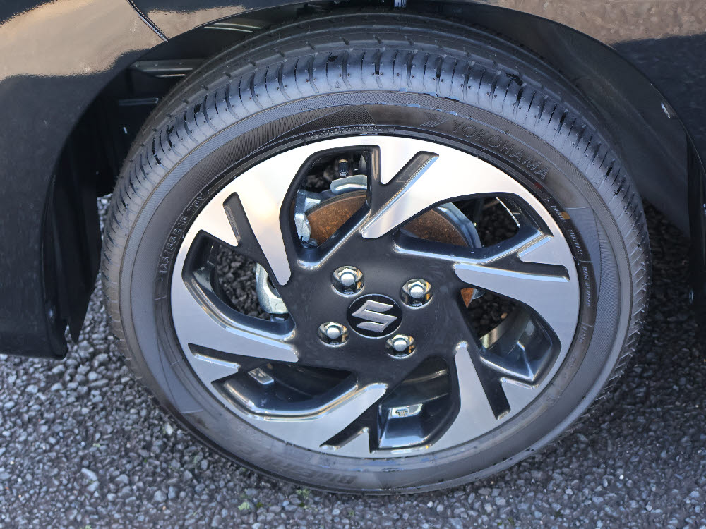 スズキ　スペーシアカスタム HYBRID XS 全方位ナビ16枚目