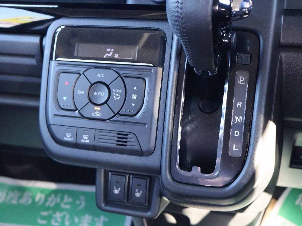 スズキ　スペーシアカスタム HYBRID XS 全方位ナビ8枚目