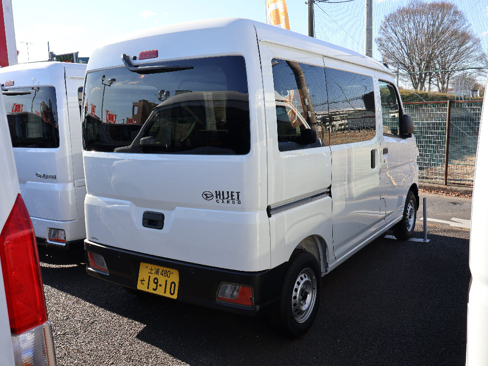 ダイハツ　ハイゼットカーゴ　デラックス2枚目