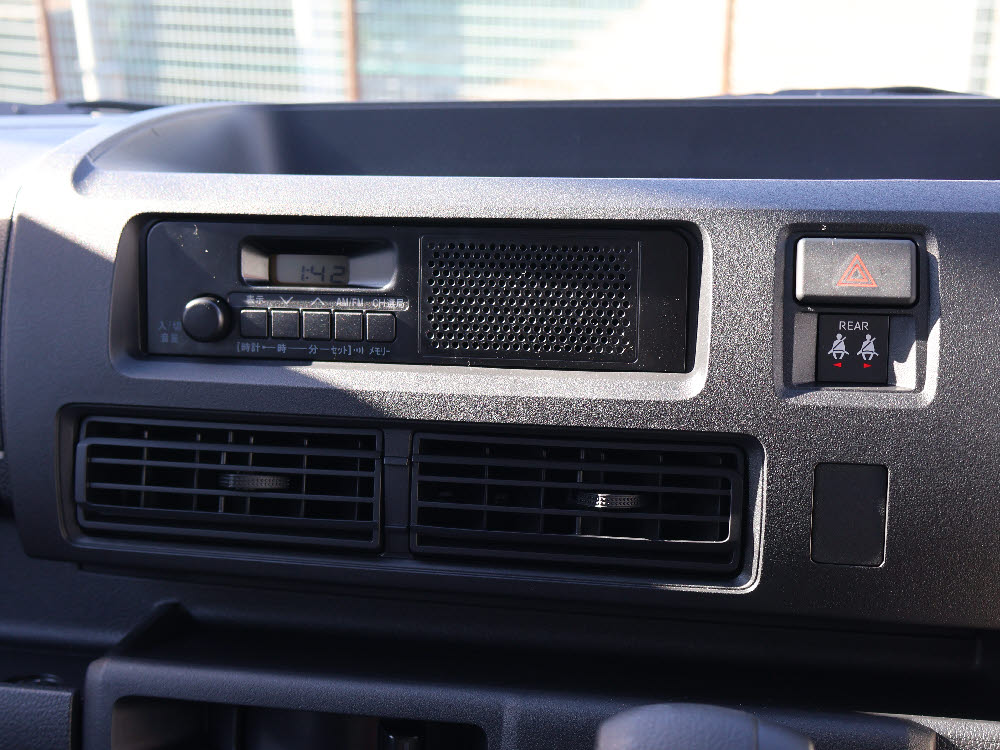 ダイハツ　ハイゼットカーゴ　デラックス6枚目