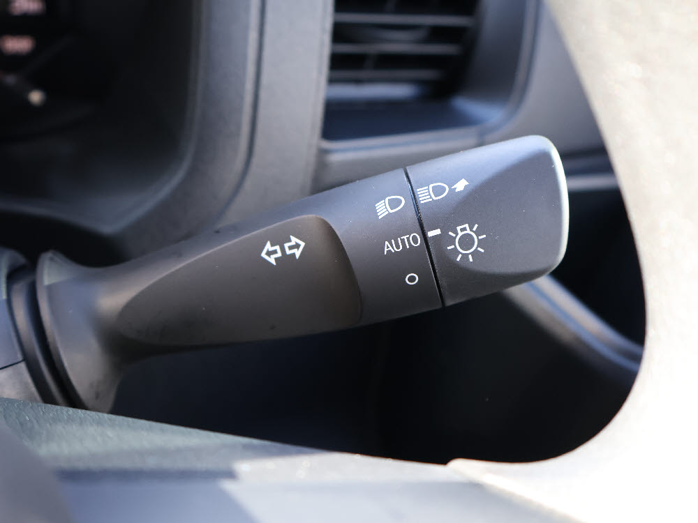 ダイハツ　ハイゼットカーゴ　デラックス8枚目