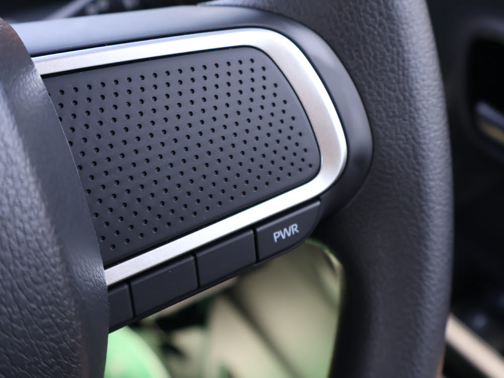 ダイハツ　タントファンクロス　DA付10枚目