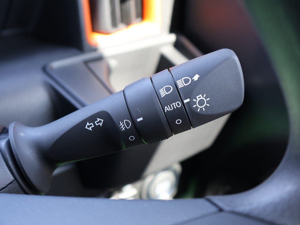 ダイハツ　タントファンクロス　DA付11枚目