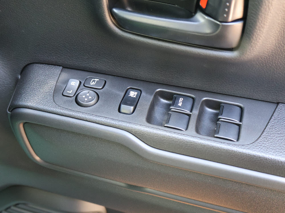 スズキ　ハスラー　HYBRID G オーディオレス11枚目