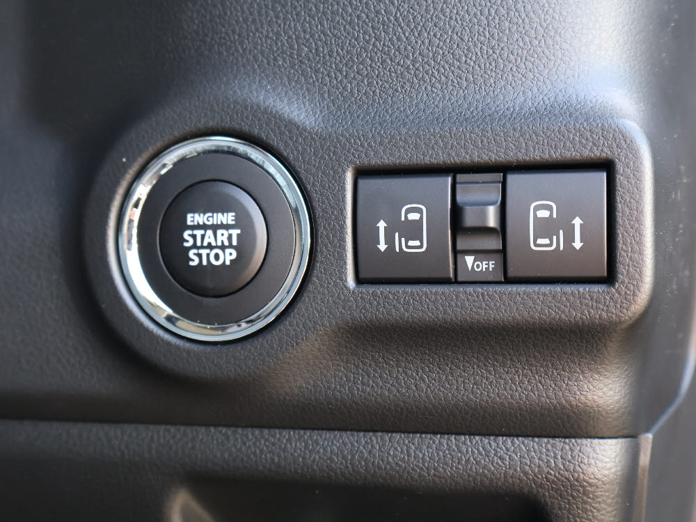 スズキ　スペーシアカスタム　HYBRID XS　オーディオレス15枚目