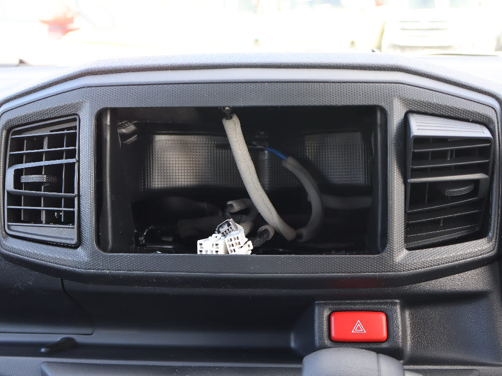 ダイハツ　ミライース　L SAⅢ6枚目