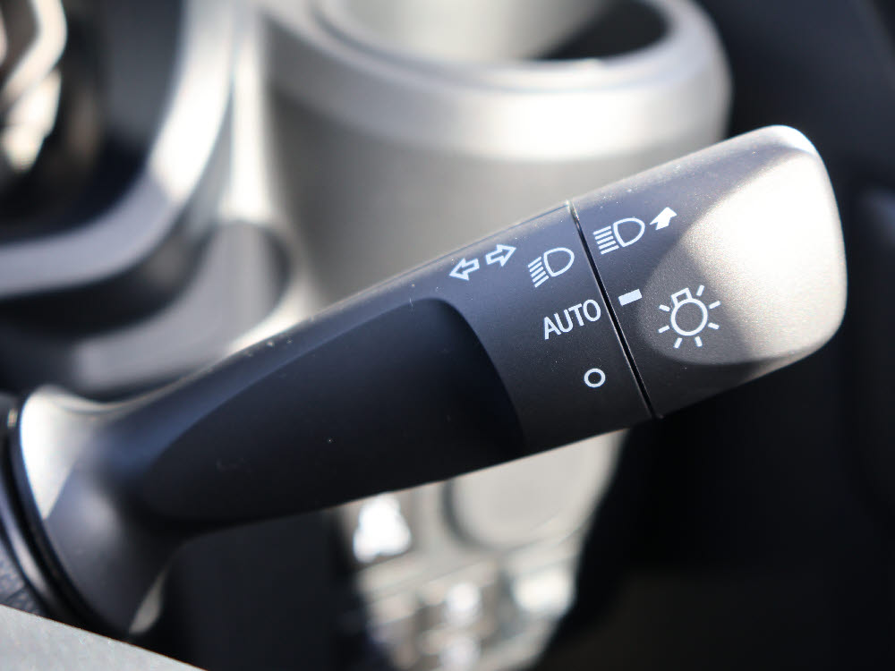 ダイハツ　ミライース　L SAⅢ8枚目