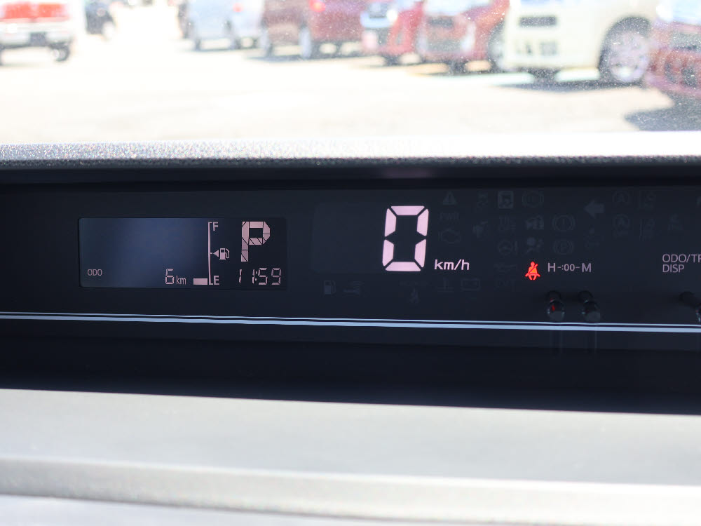 ダイハツ　タント　L アップグレードP7枚目