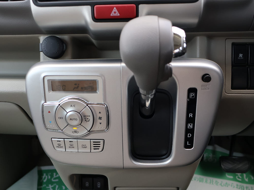スズキ　エブリィワゴン　PZターボ HR 2WD7枚目
