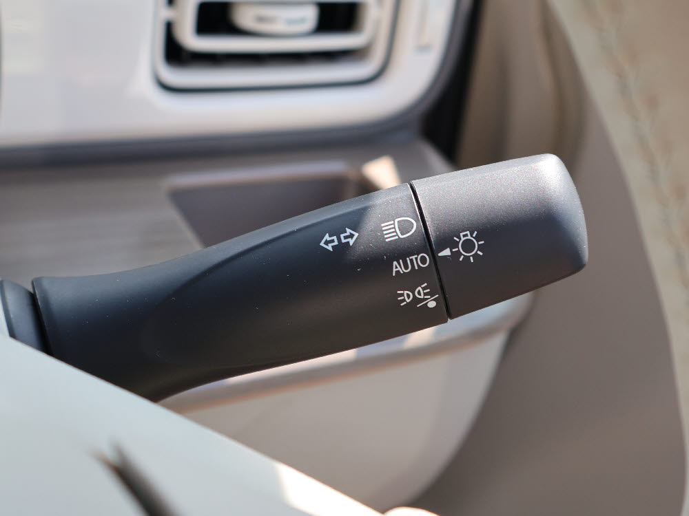 スズキ　ラパン　X　14枚目