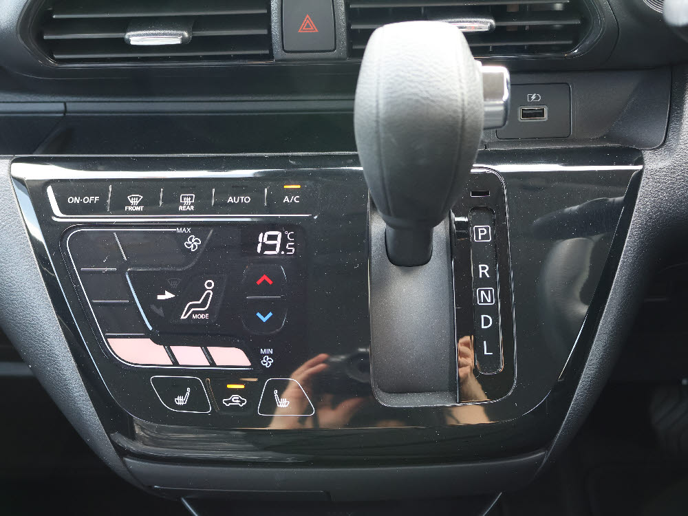 ミツビシ　ｅｋクロス　T11枚目