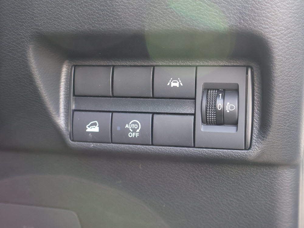 ミツビシ　ｅｋクロス　T16枚目