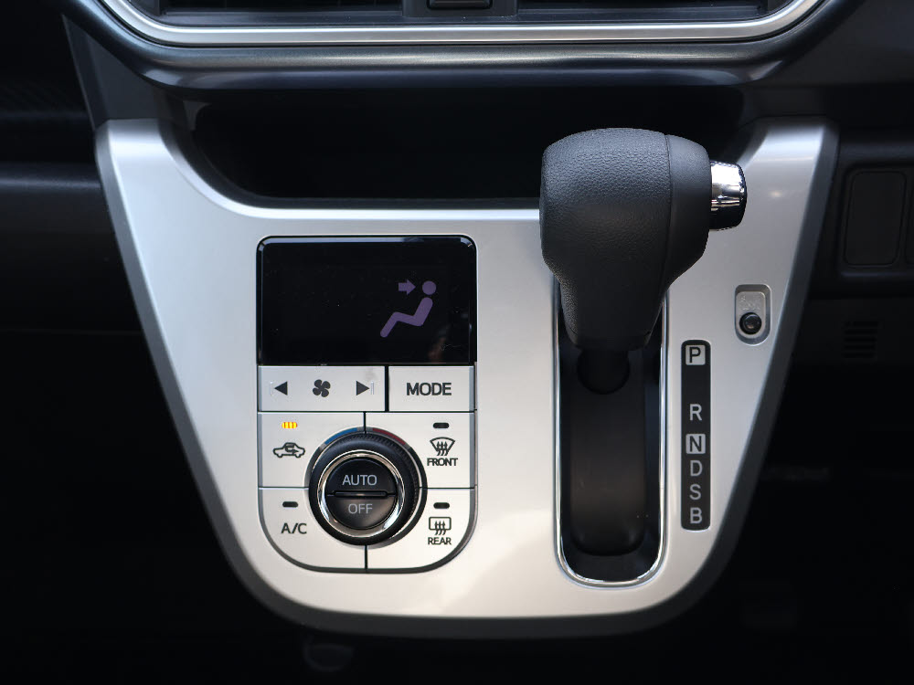 ダイハツ　キャスト アクティバ　G-SAⅡ10枚目