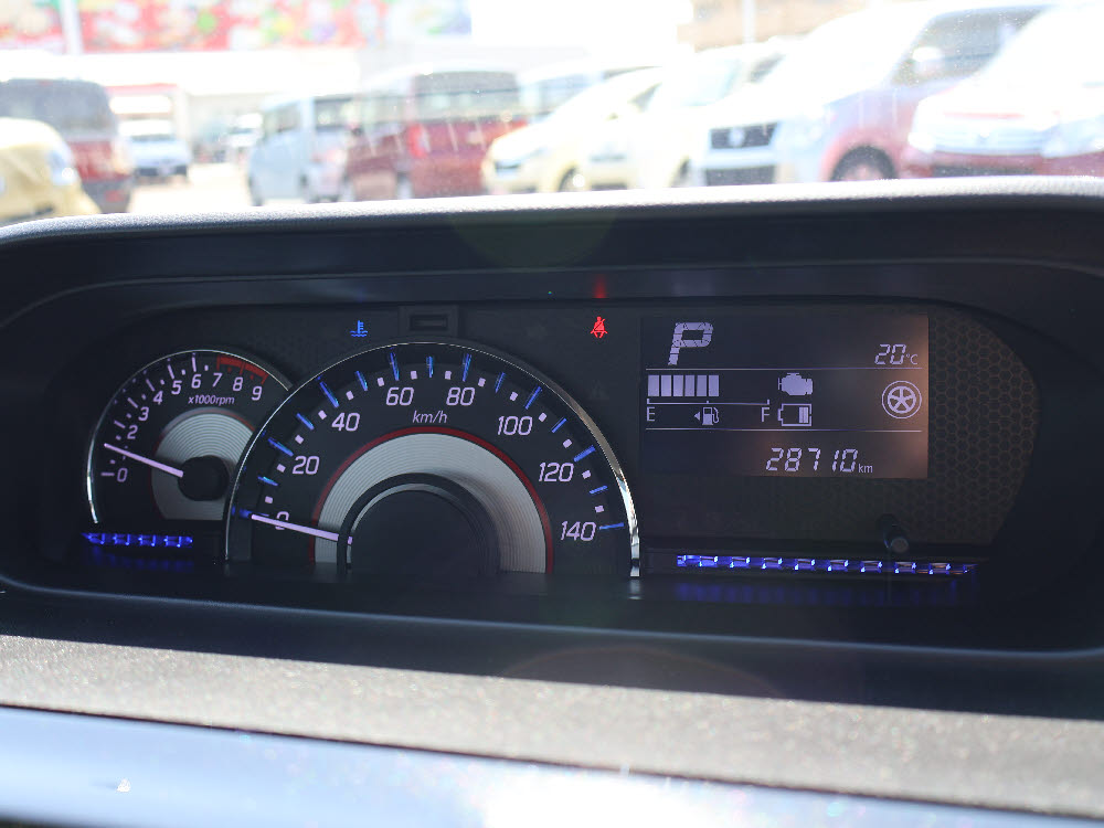 スズキ　ワゴンＲスティングレー　T8枚目