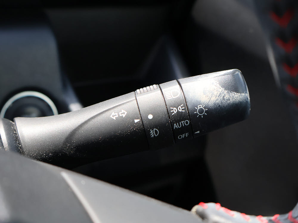 スズキ　ワゴンＲスティングレー　HYBRID　X12枚目