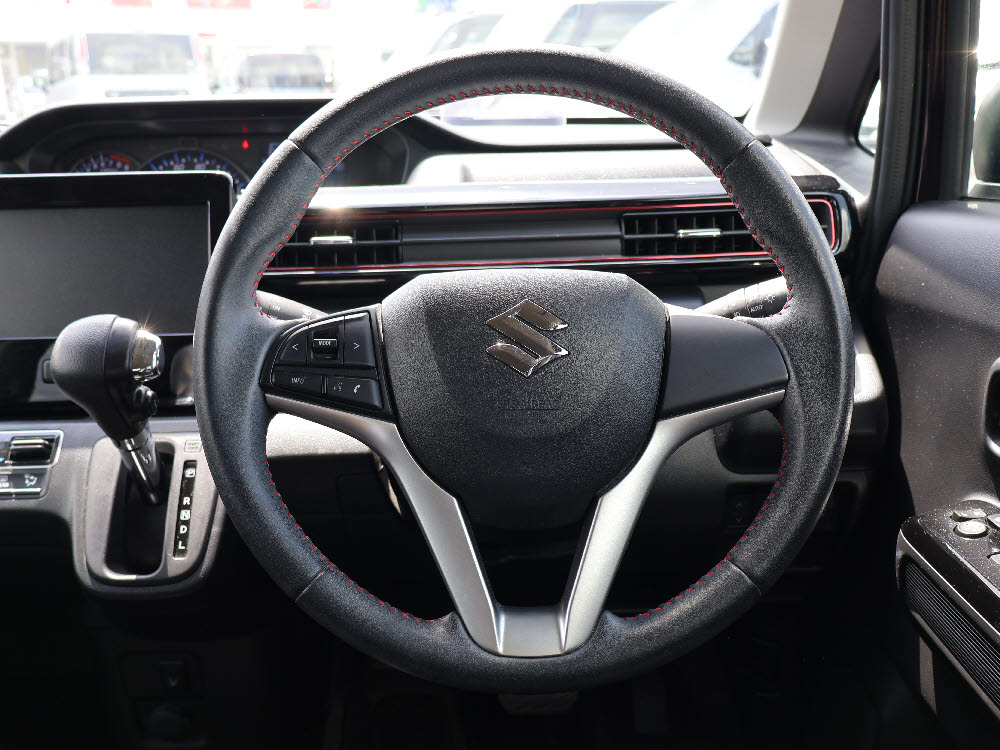 スズキ　ワゴンＲスティングレー　HYBRID　X7枚目