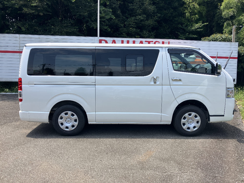 トヨタ ハイエースバン スーパーGL ダークプライムⅡ 4WD3枚目
