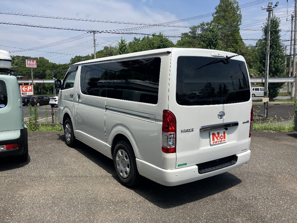トヨタ ハイエースバン スーパーGL ダークプライムⅡ 4WD4枚目