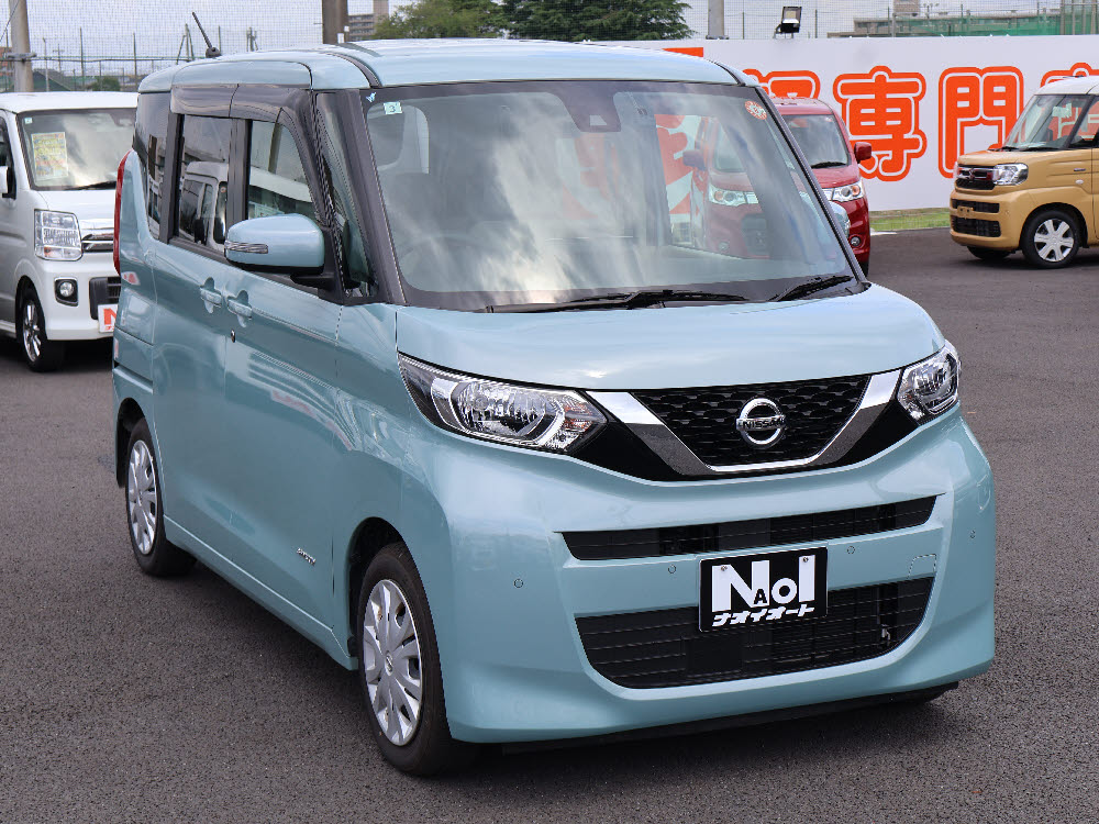 ニッサン　ルークス　X（純正9インチナビ）2枚目