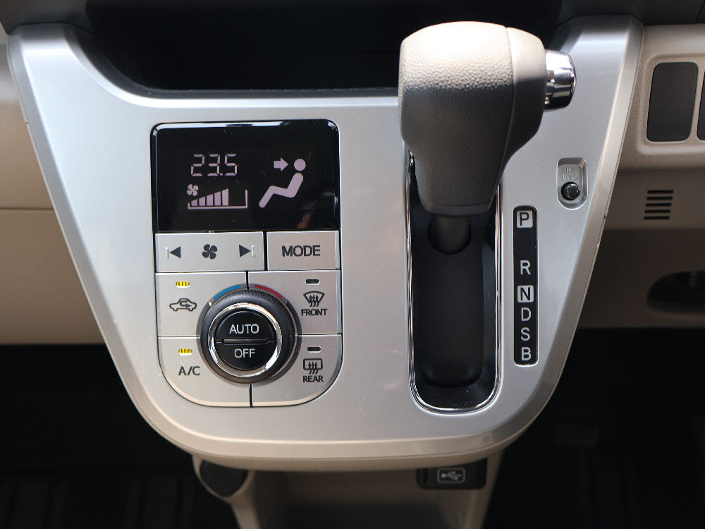 トヨタ　ピクシス ジョイ　FX　SAⅢ15枚目