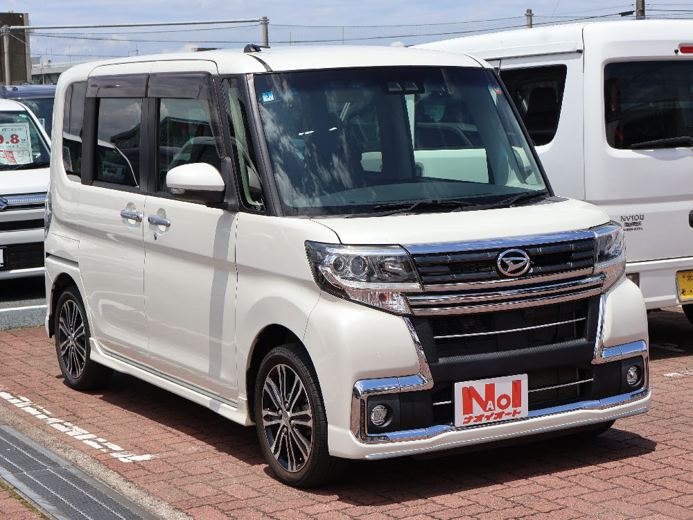 ダイハツ　タントカスタム　RSトップエディションSAⅢ2枚目
