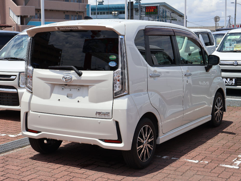 ダイハツ ムーヴカスタム XリミテッドⅡ SAⅢ3枚目