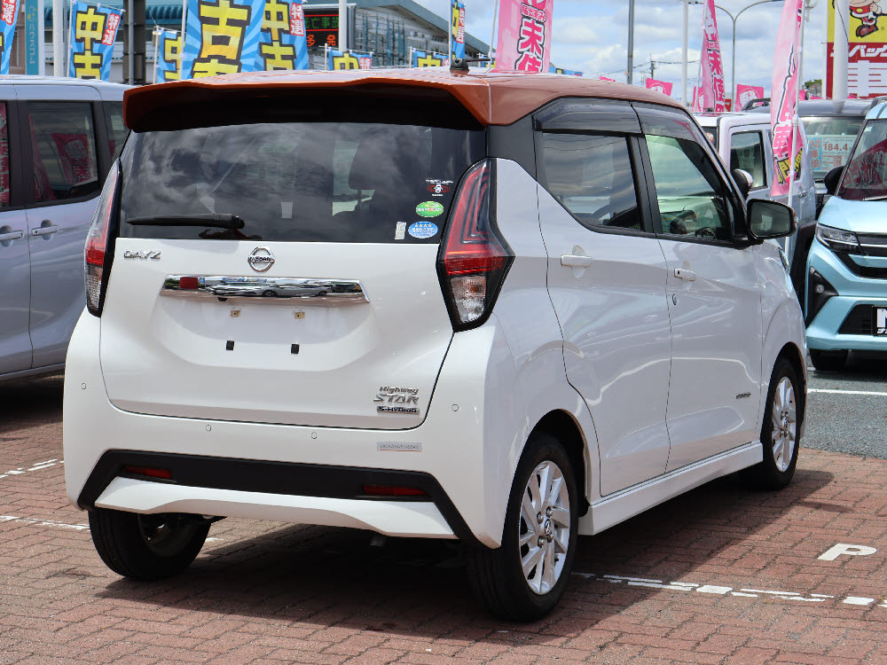 ニッサン　デイズ　ハイウェイスターX3枚目