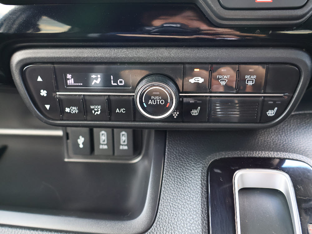 ホンダ N BOXカスタム L13枚目