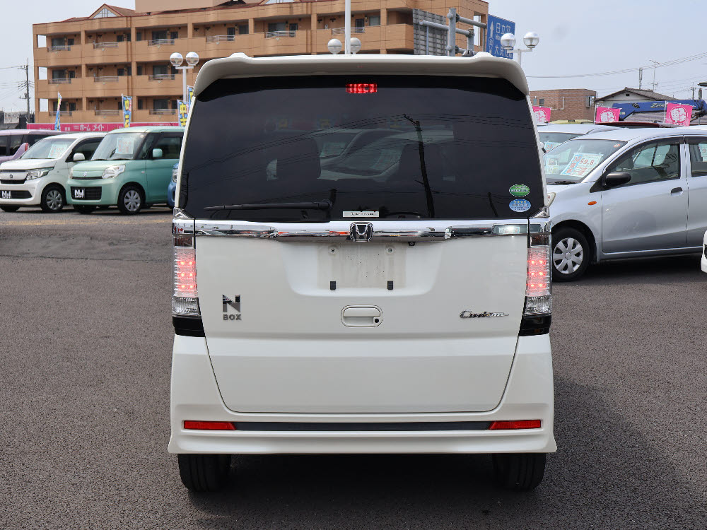 ホンダ　Ｎ ＢＯＸカスタム　GターボAパッケージ4枚目